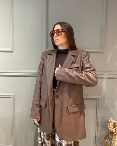 Giacca eco pelle marrone